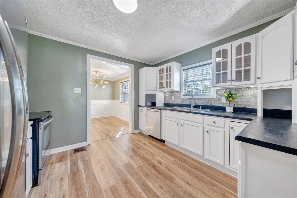 1403 graybill RD NW - Photo 8
