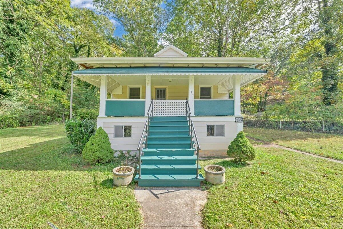 391 Dogwood Hill RD