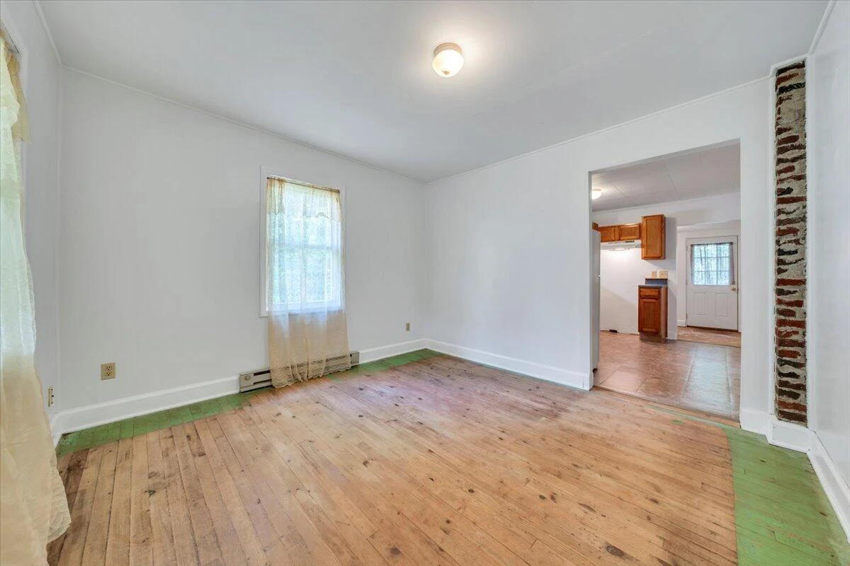 391 Dogwood Hill RD - Photo 2