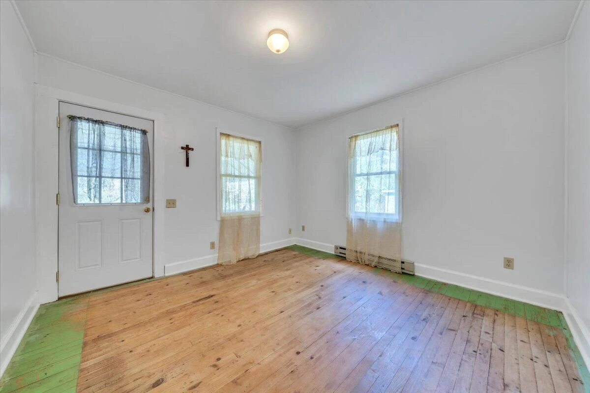 391 Dogwood Hill RD - Photo 3