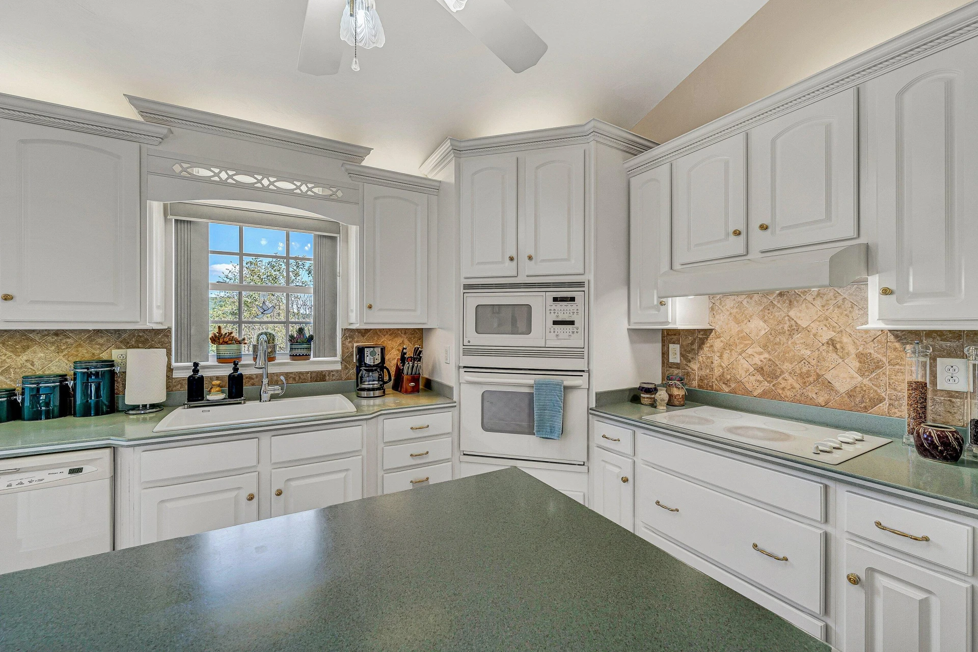 1850 Emmaus Church RD - Photo 10
