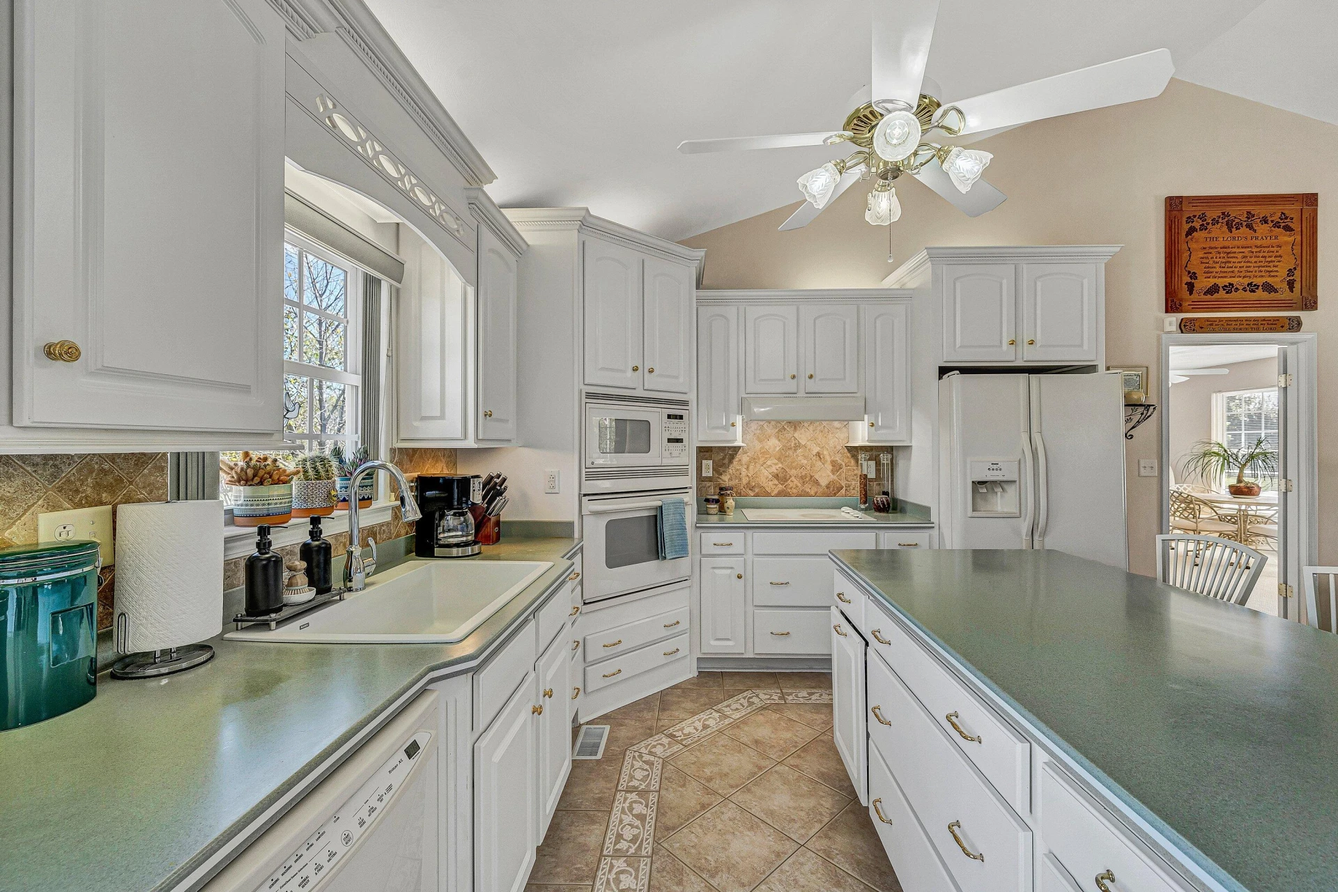 1850 Emmaus Church RD - Photo 9