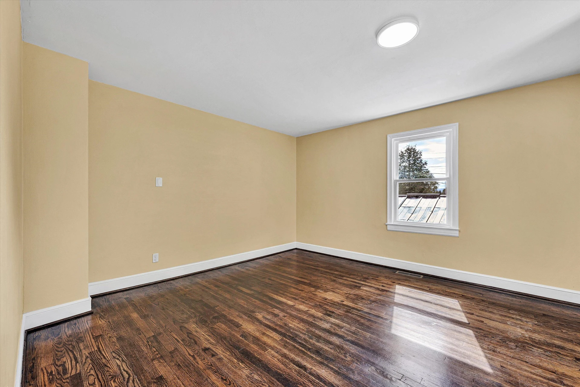 1702 East Gate AVE NE - Photo 19
