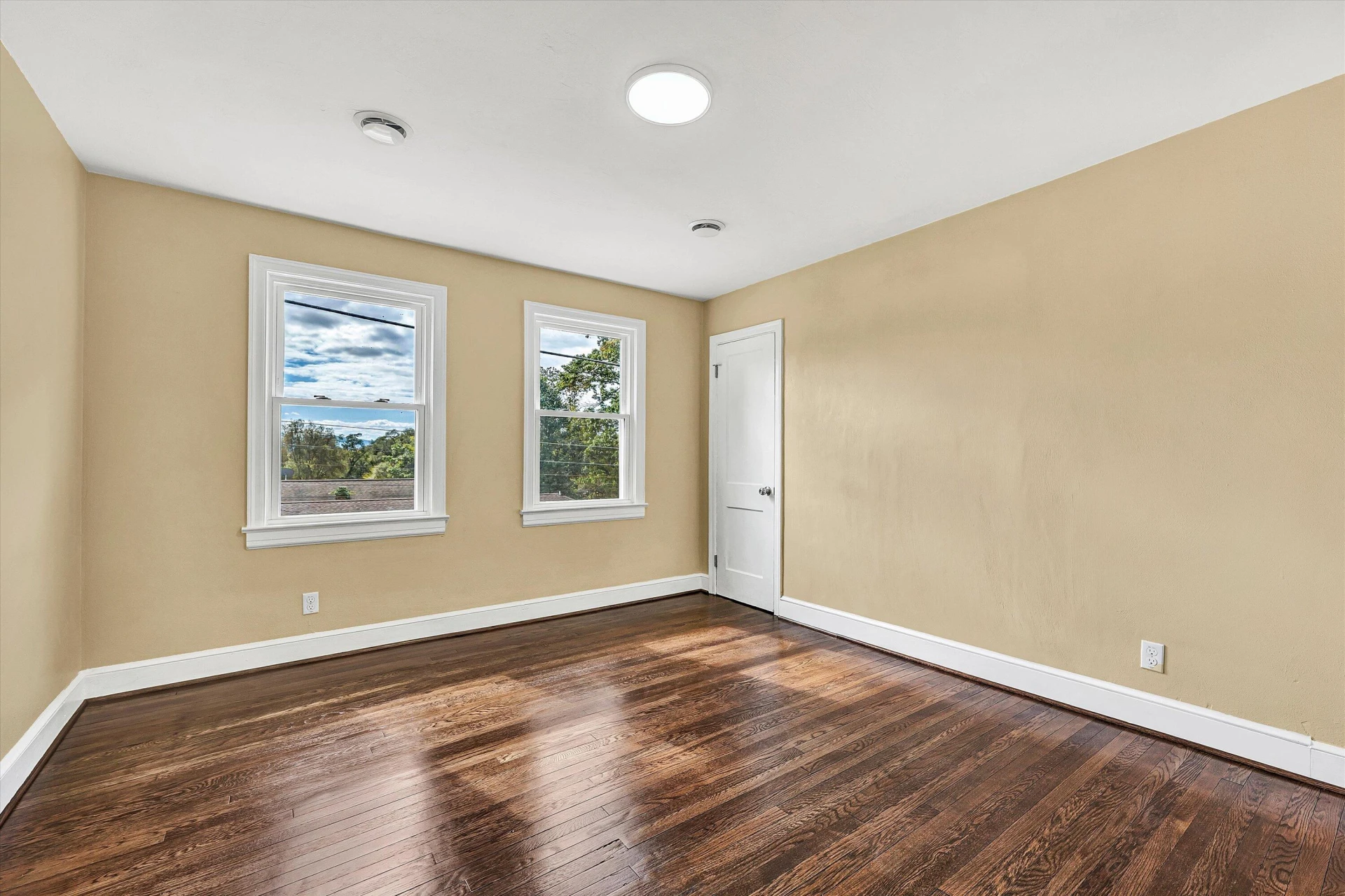 1702 East Gate AVE NE - Photo 25