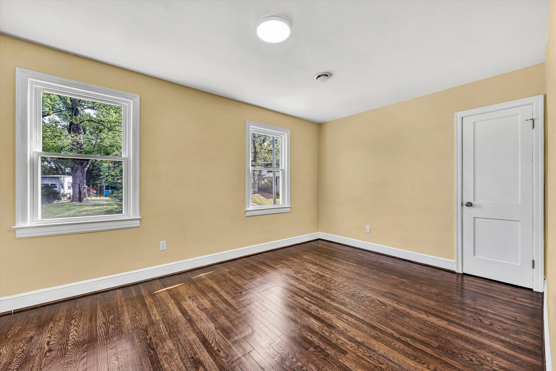 1702 East Gate AVE NE - Photo 27