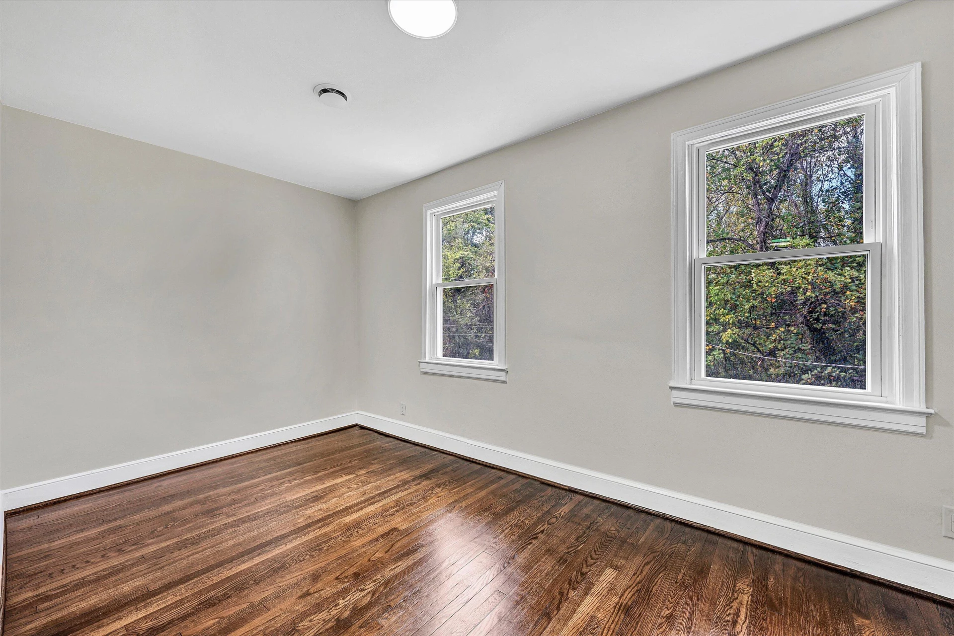 1702 East Gate AVE NE - Photo 29