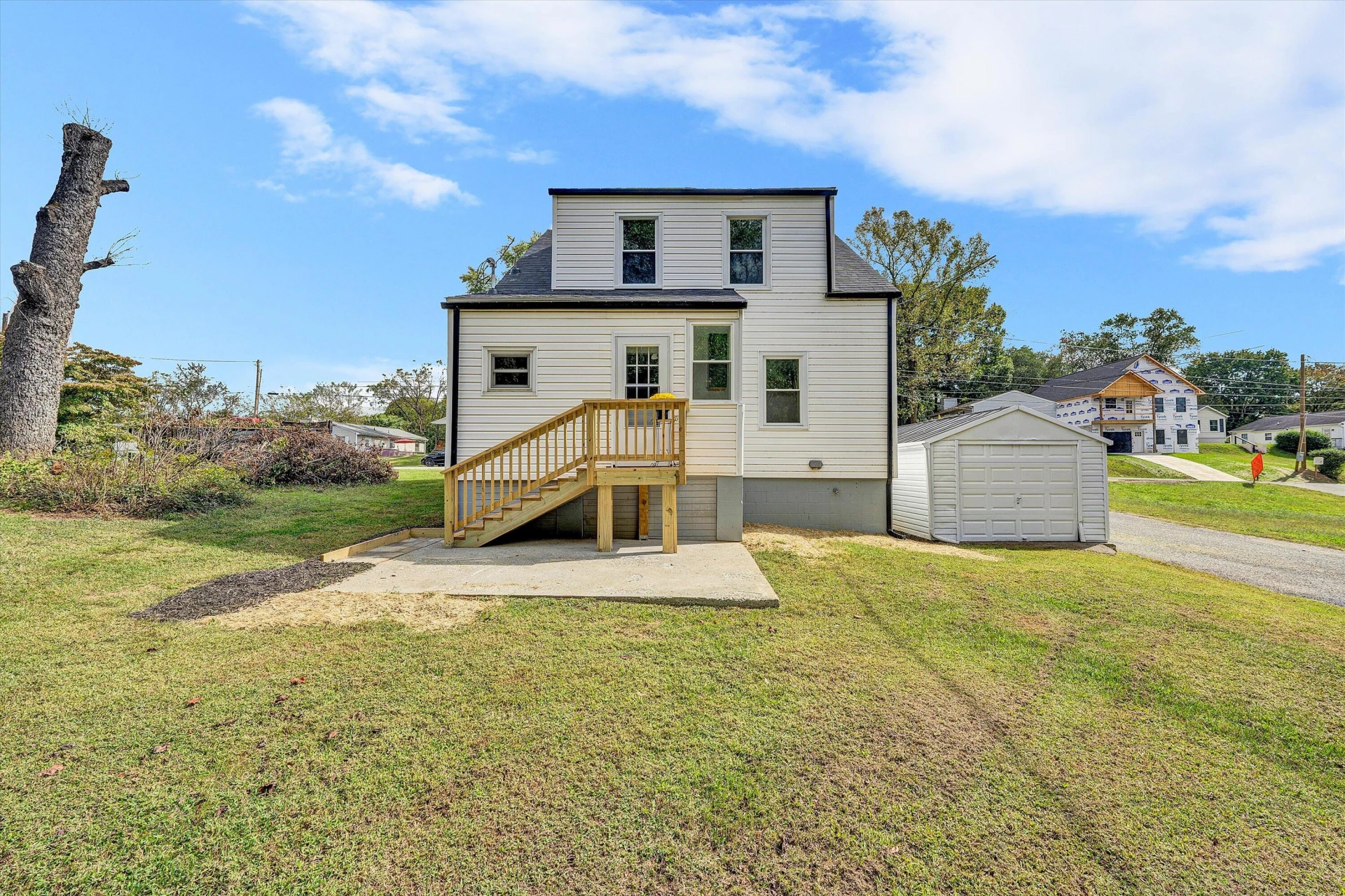 1702 East Gate AVE NE - Photo 35