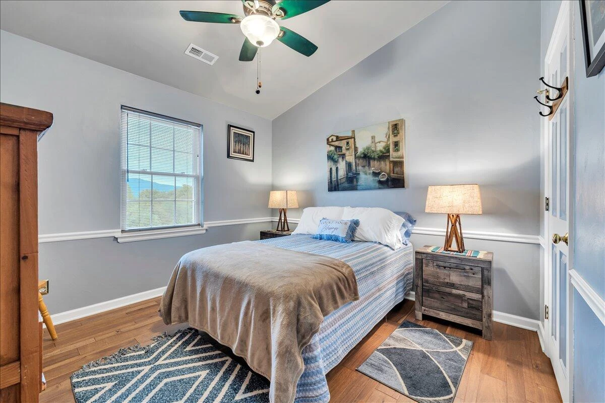 675 Ray ST - Photo 18