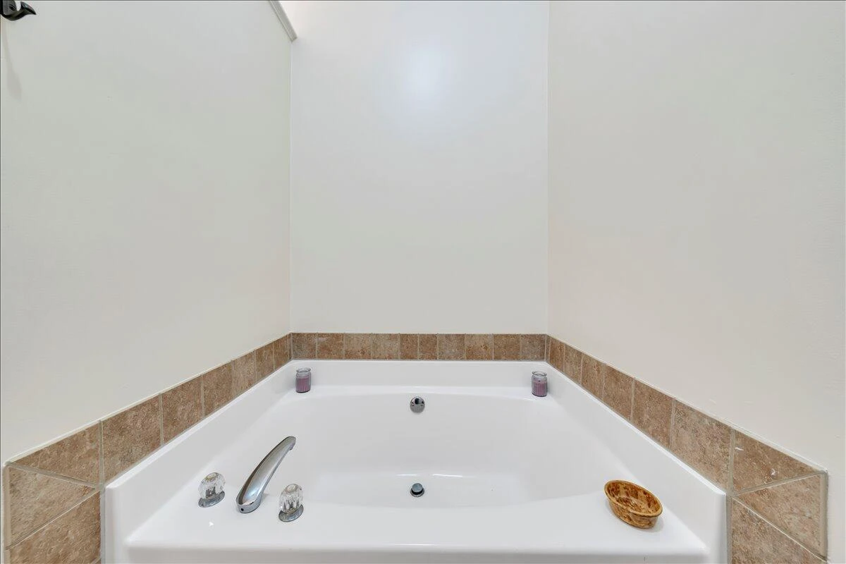 675 Ray ST - Photo 25