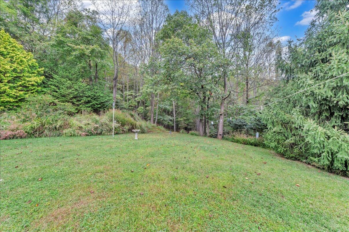 675 Ray ST - Photo 40
