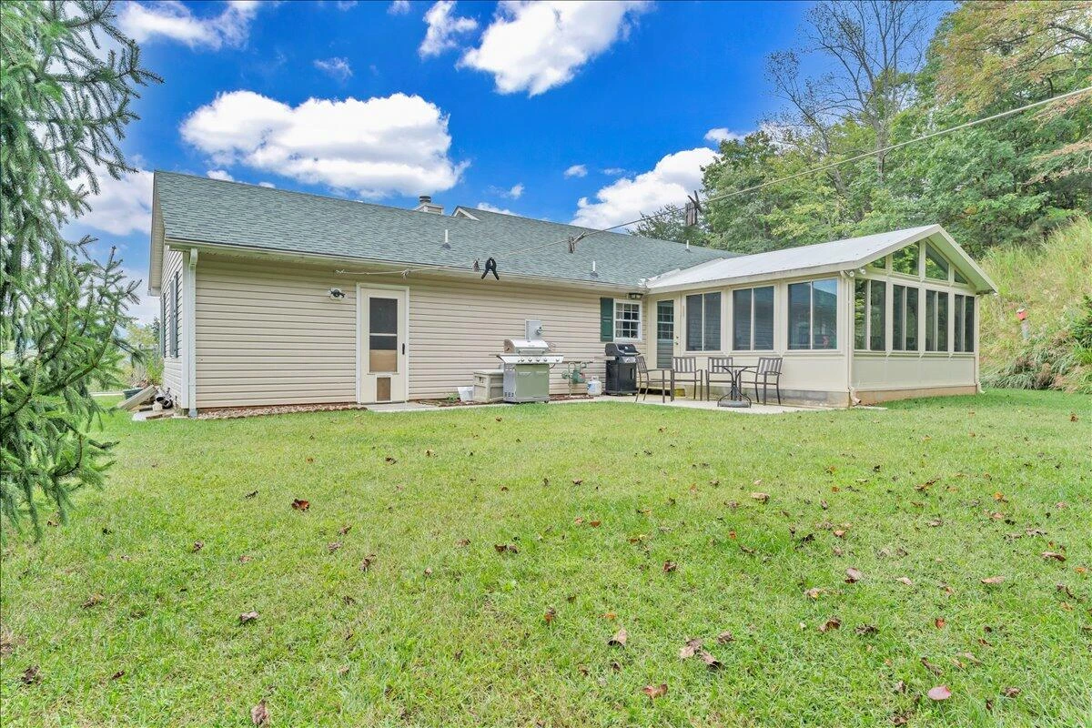 675 Ray ST - Photo 48