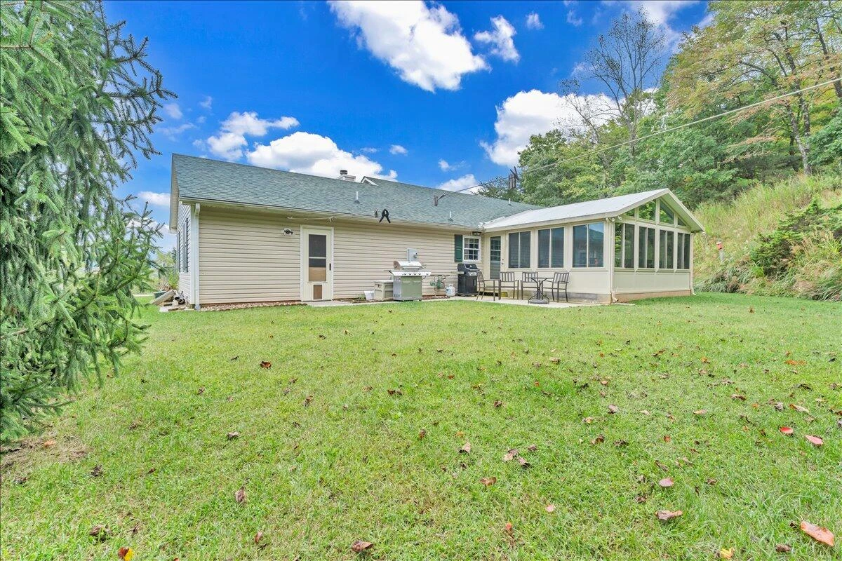 675 Ray ST - Photo 49