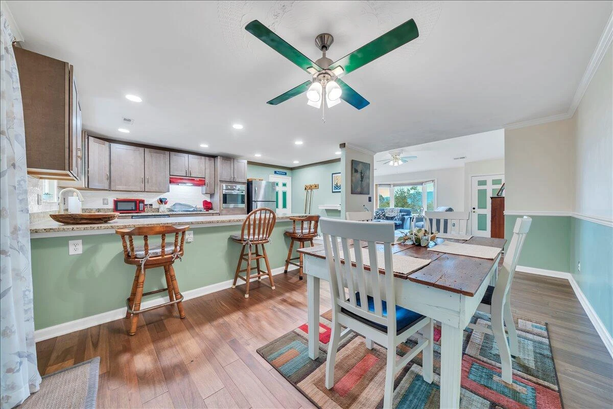 675 Ray ST - Photo 8