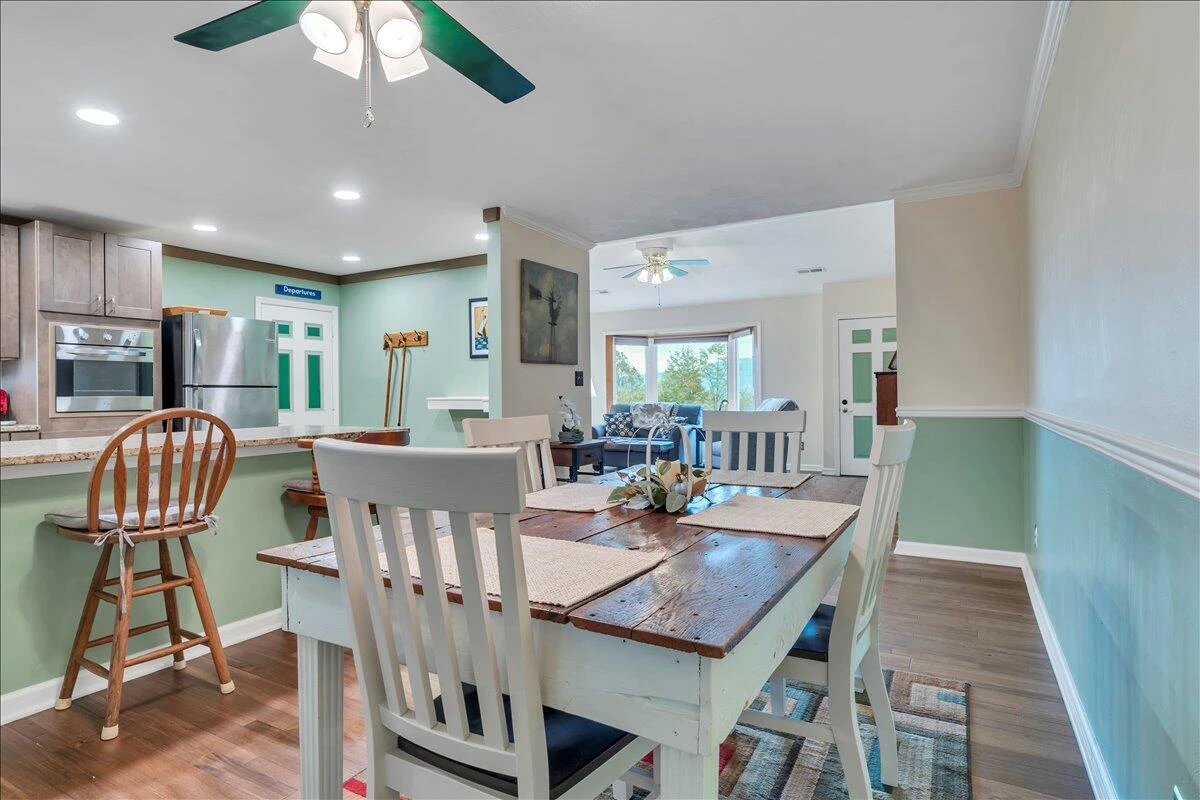 675 Ray ST - Photo 9