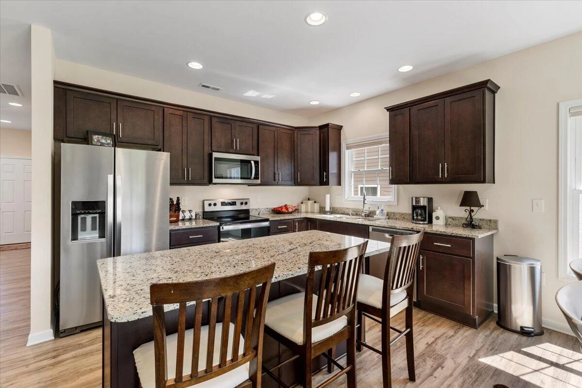 229 Louise LN - Photo 12
