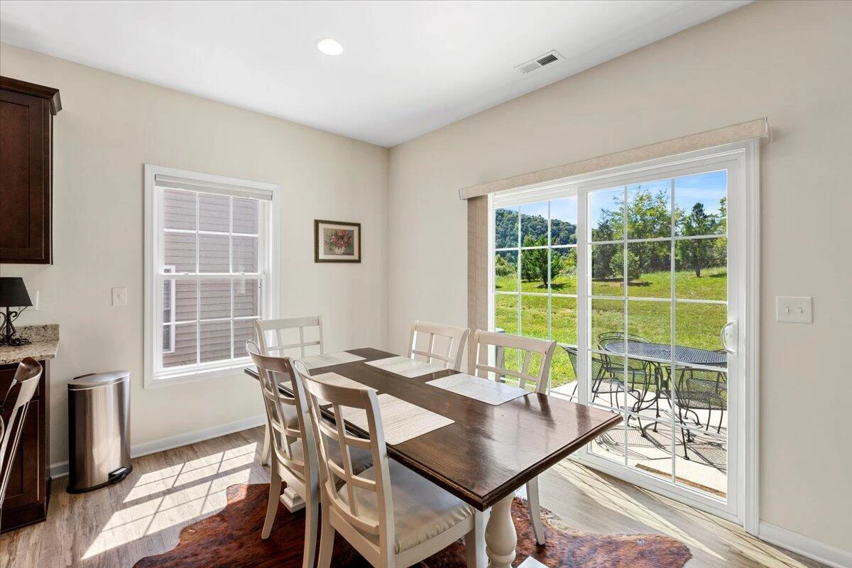 229 Louise LN - Photo 15