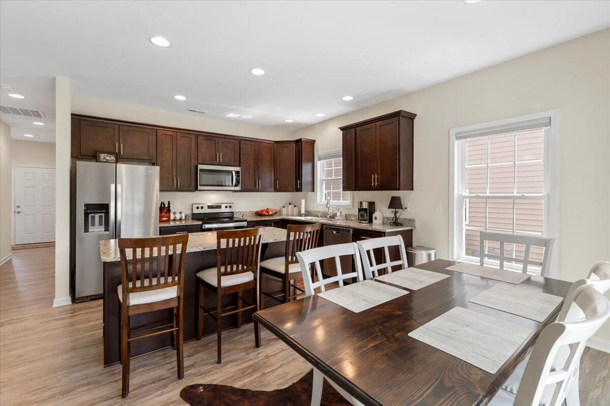 229 Louise LN - Photo 16