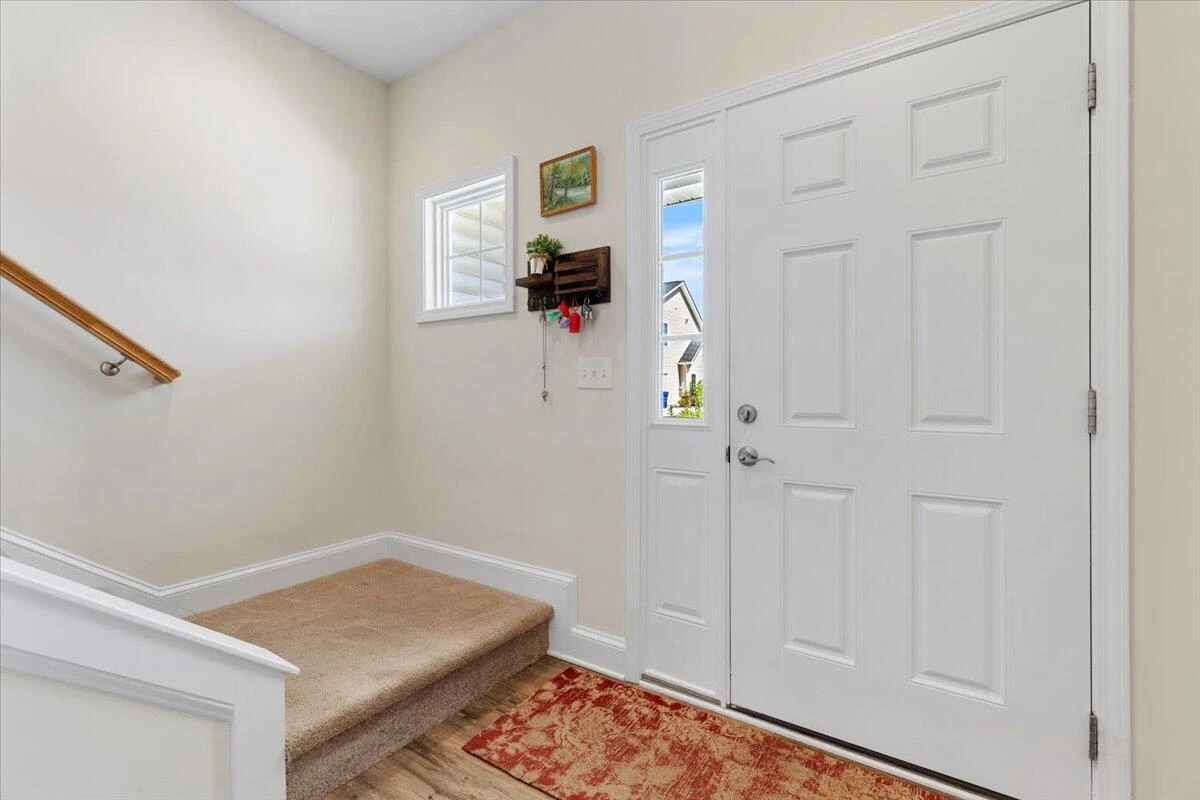 229 Louise LN - Photo 18