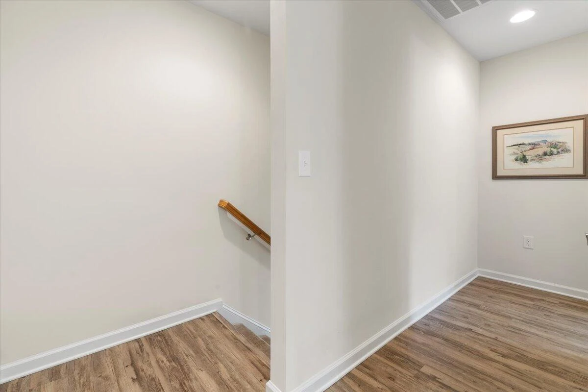 229 Louise LN - Photo 19