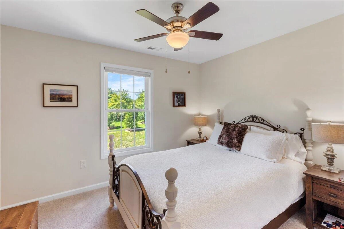 229 Louise LN - Photo 22