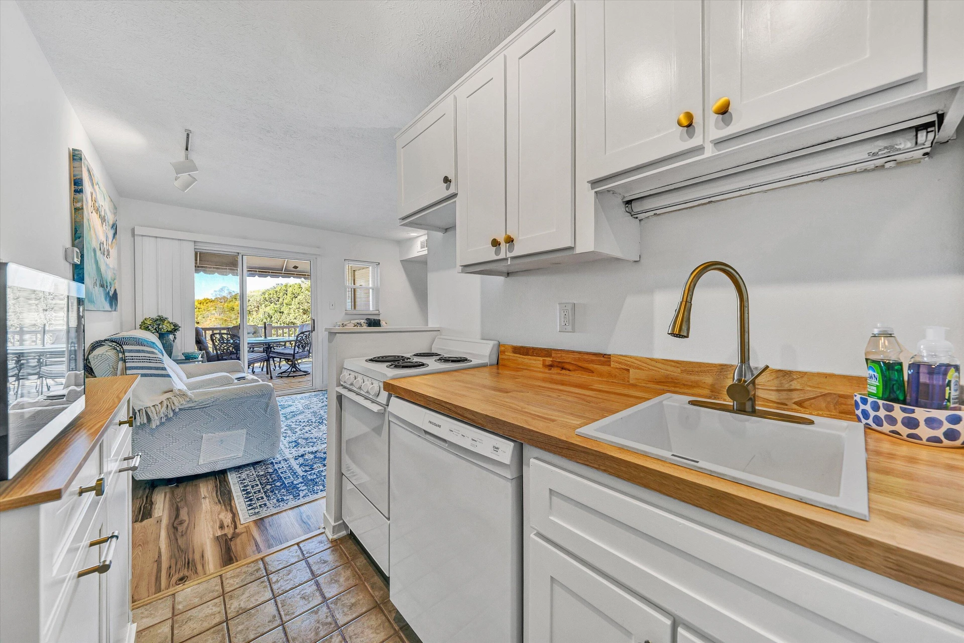 1089 Bluewater DR #414 - Photo 10