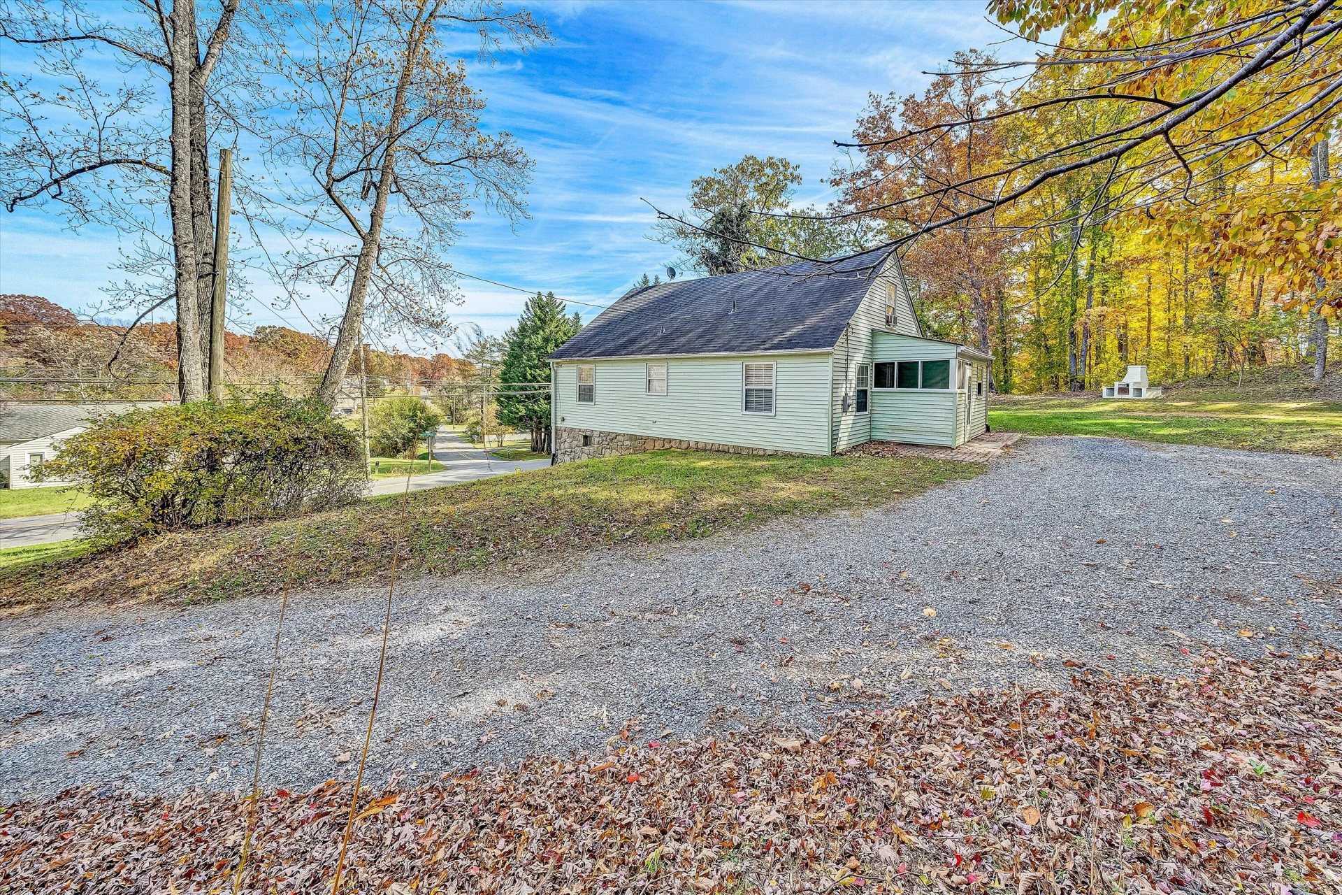 4401 Yellow Mountain RD - Photo 28