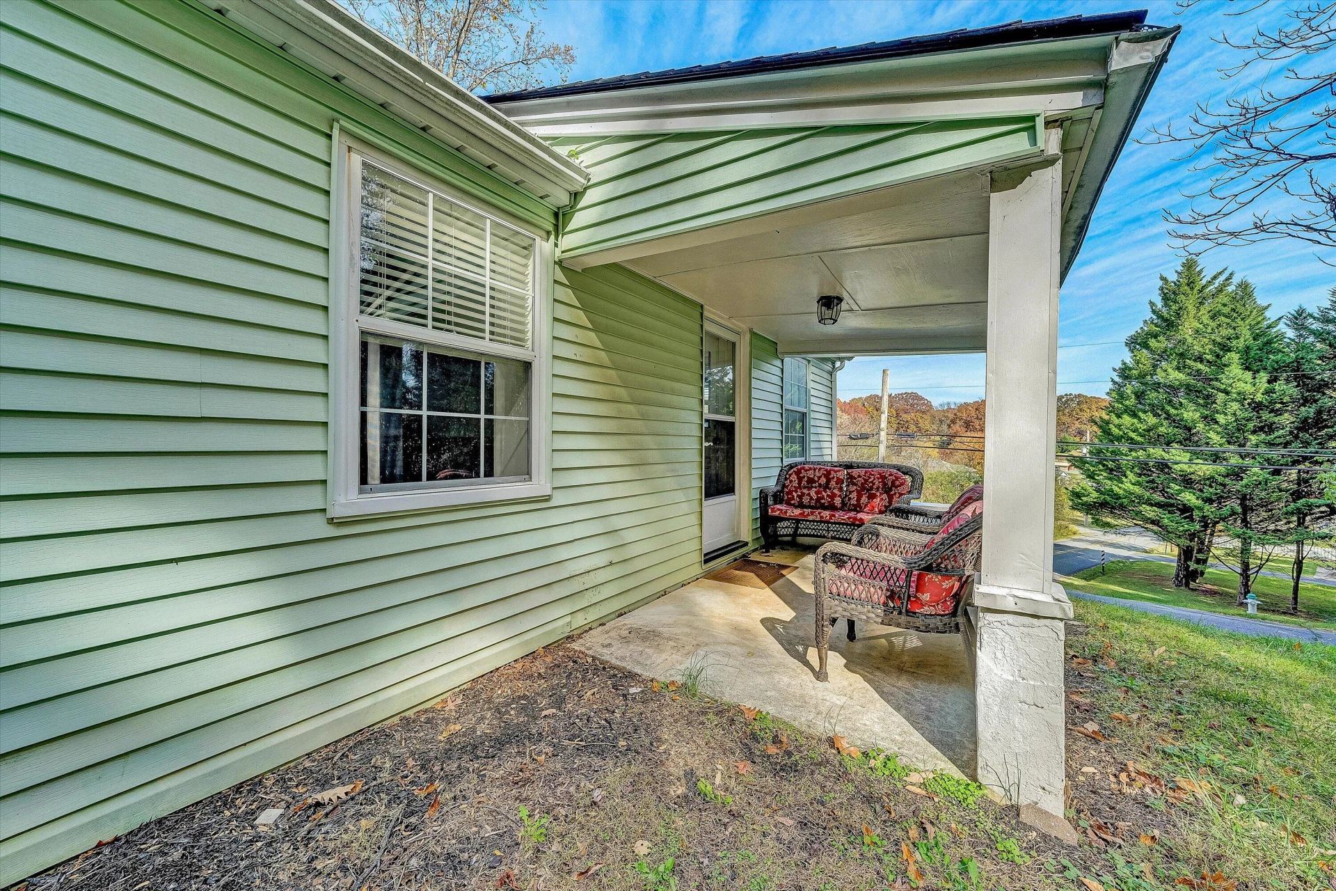4401 Yellow Mountain RD - Photo 4