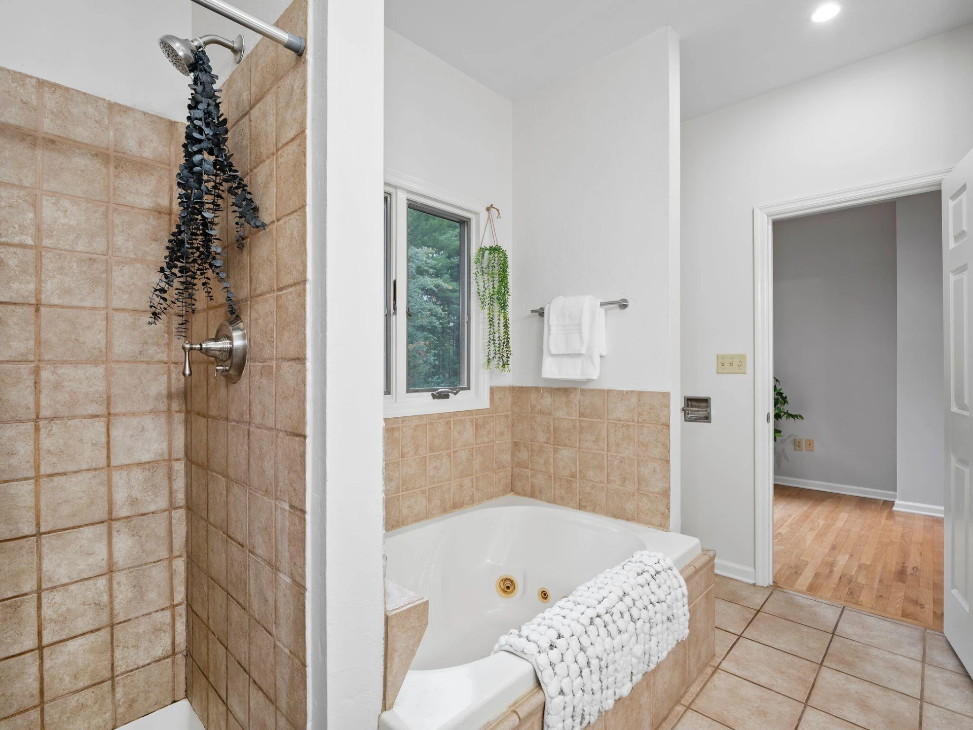 654 Eagle LN - Photo 29