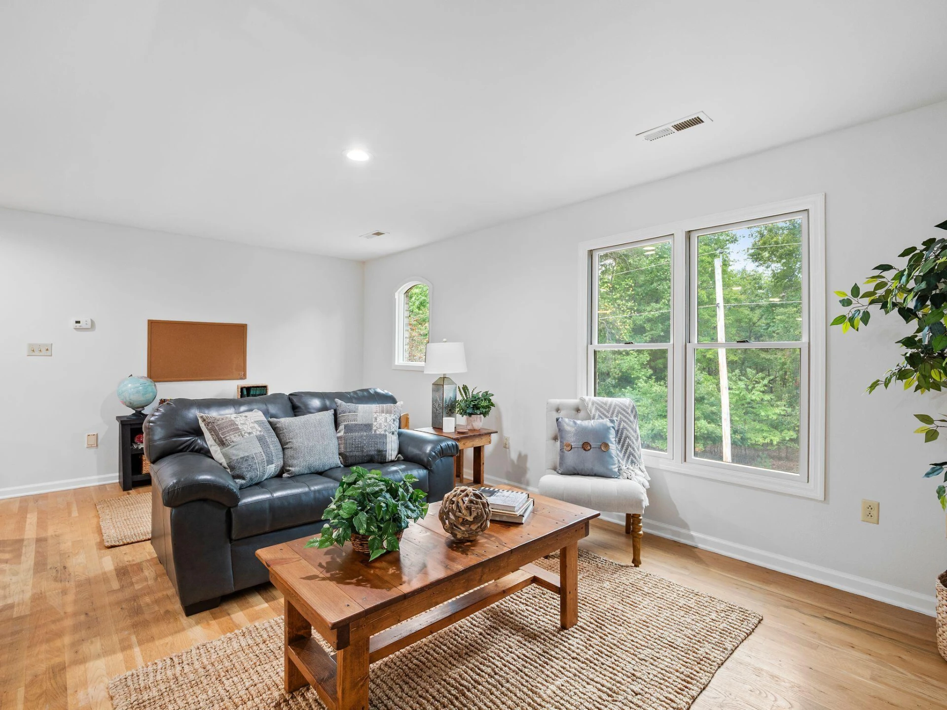 654 Eagle LN - Photo 37