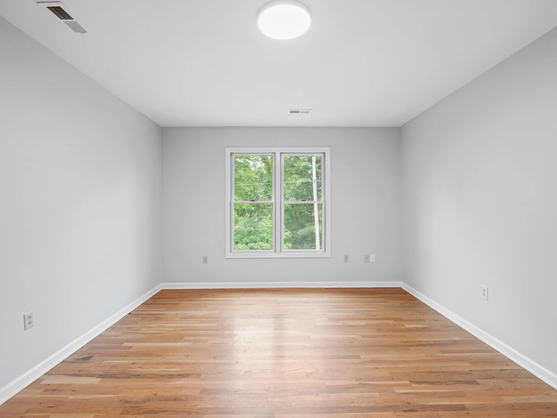 654 Eagle LN - Photo 44