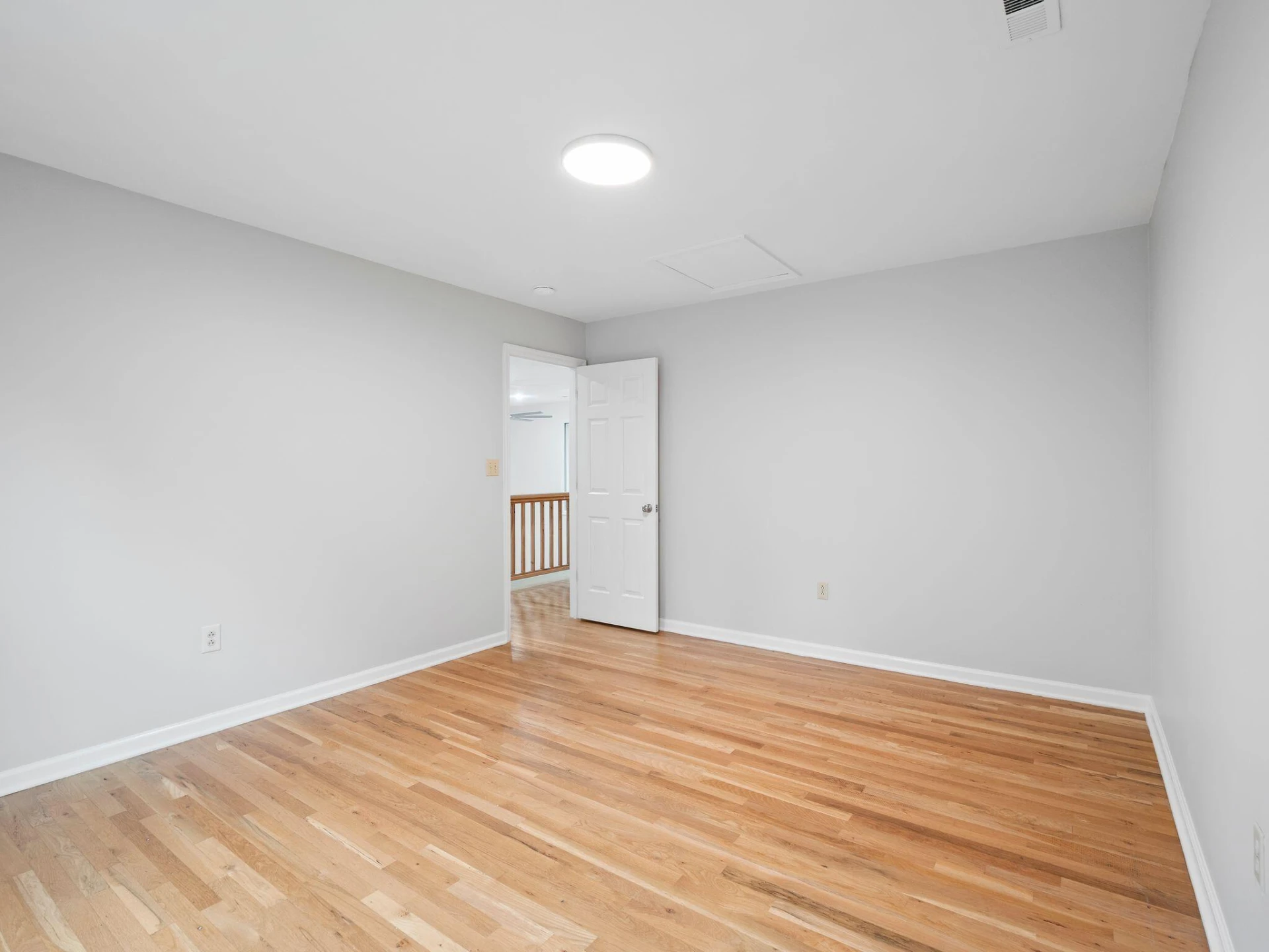 654 Eagle LN - Photo 45