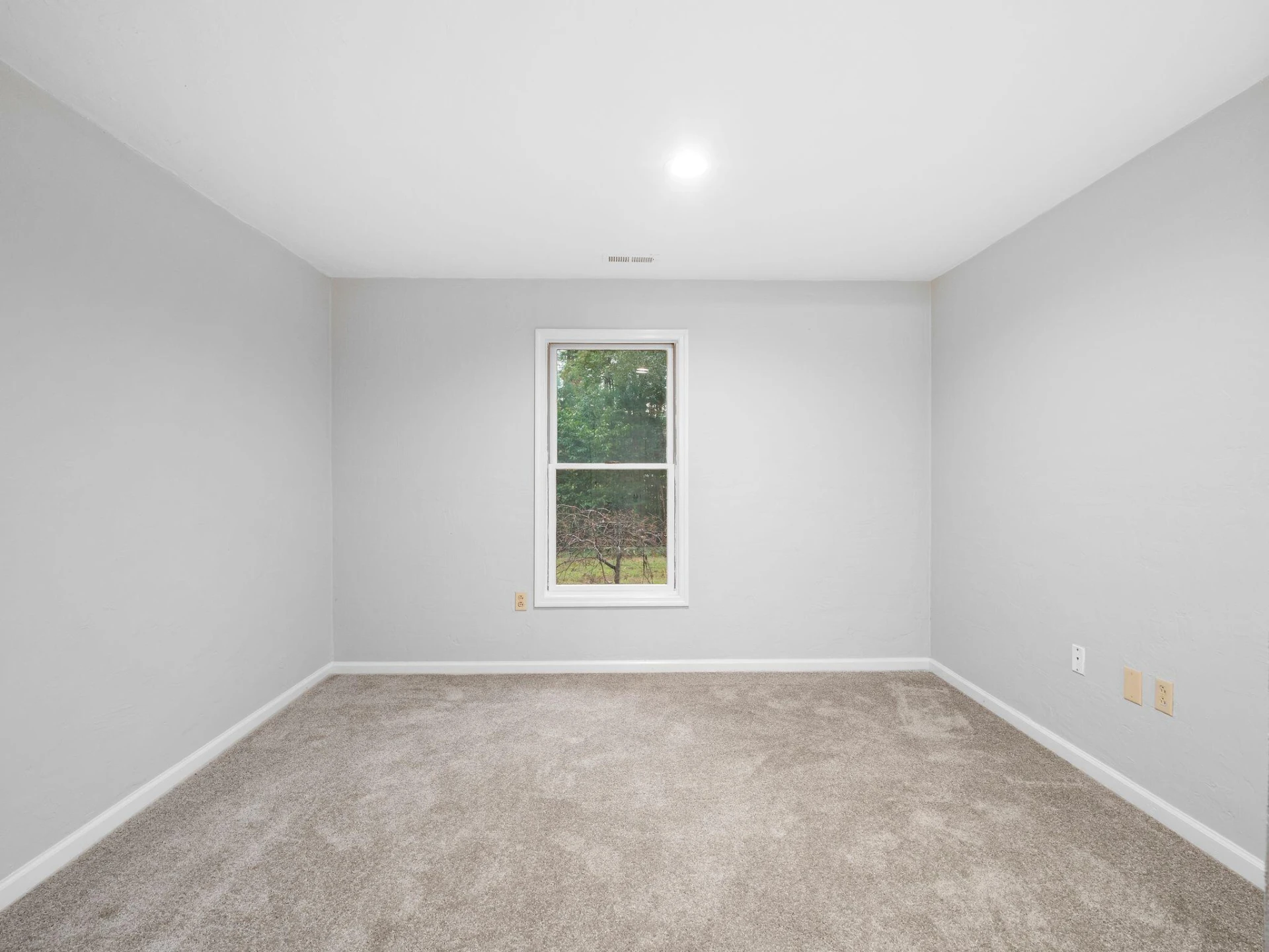 654 Eagle LN - Photo 58