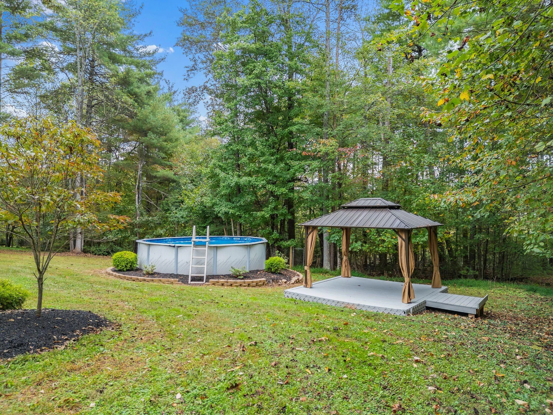 654 Eagle LN - Photo 64