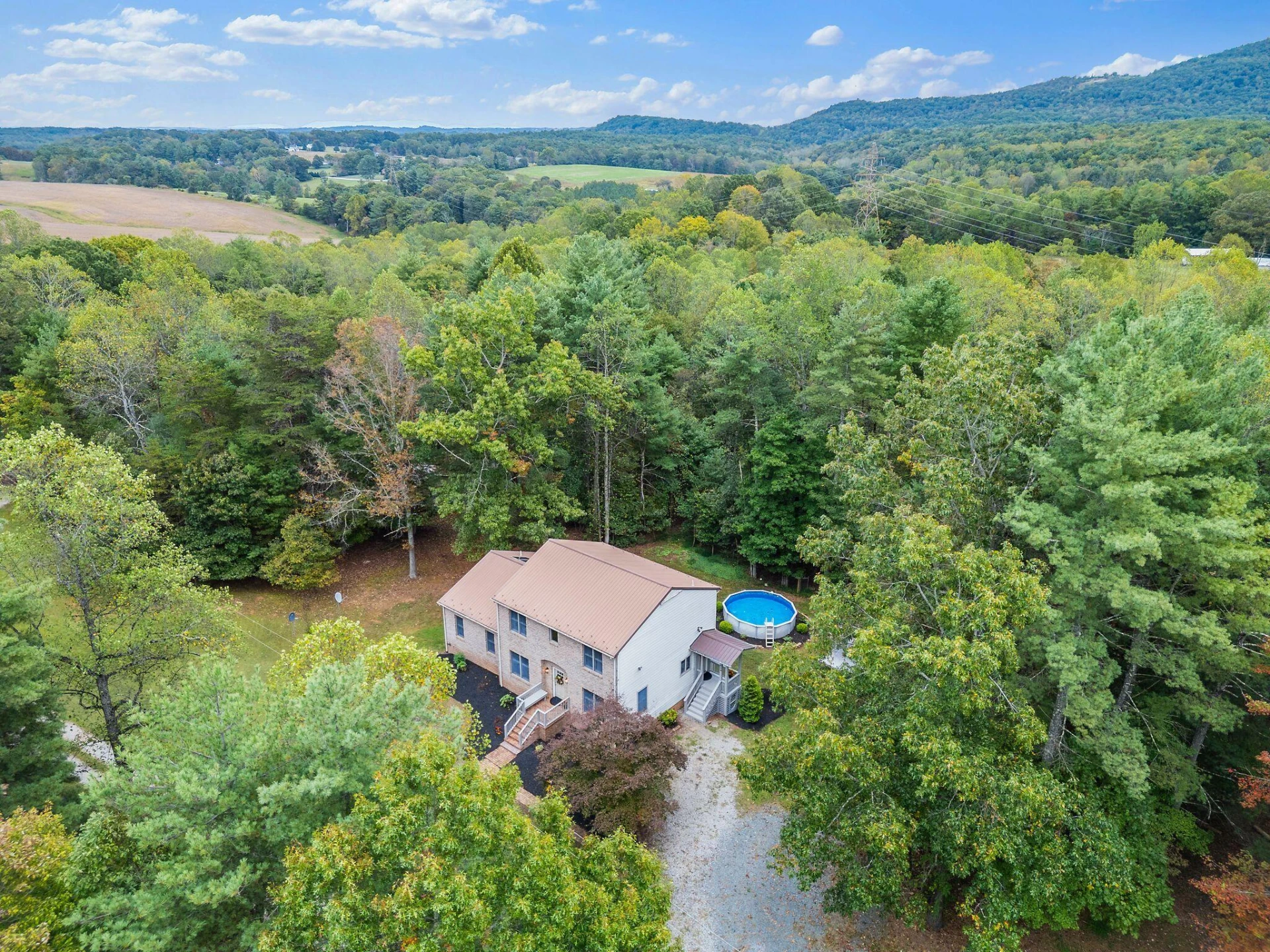 654 Eagle LN - Photo 69