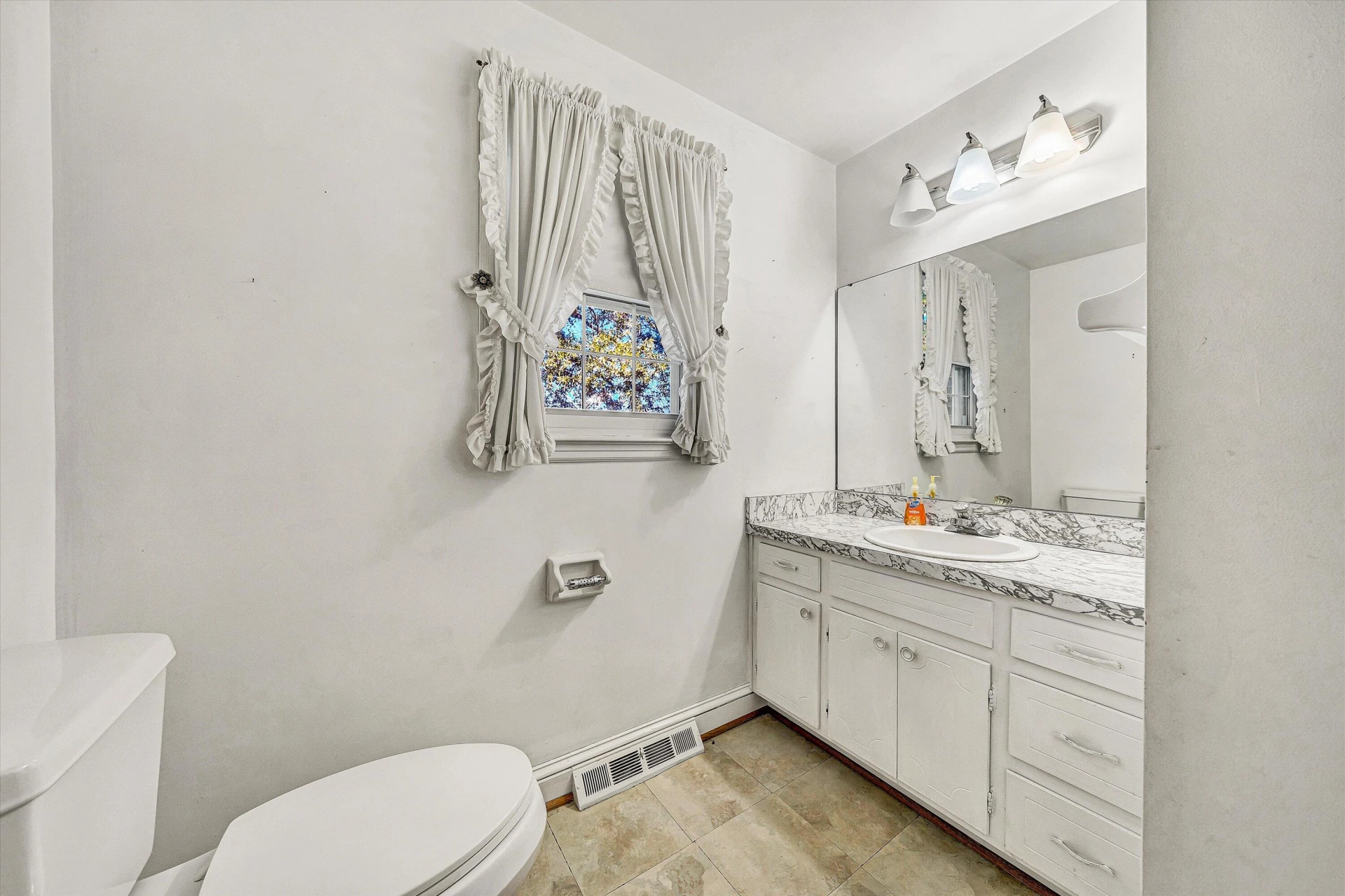 5215 Summer DR - Photo 14