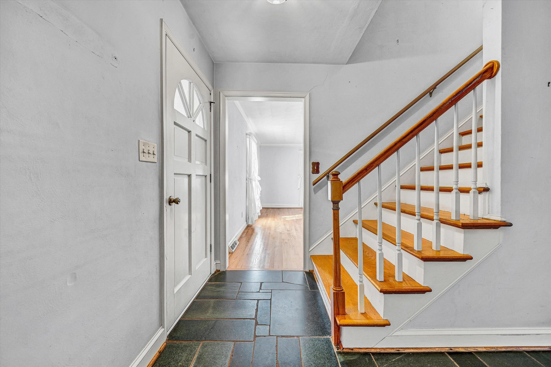 5215 Summer DR - Photo 3