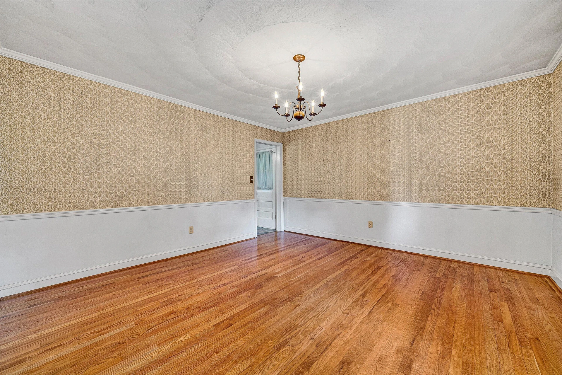 5215 Summer DR - Photo 7