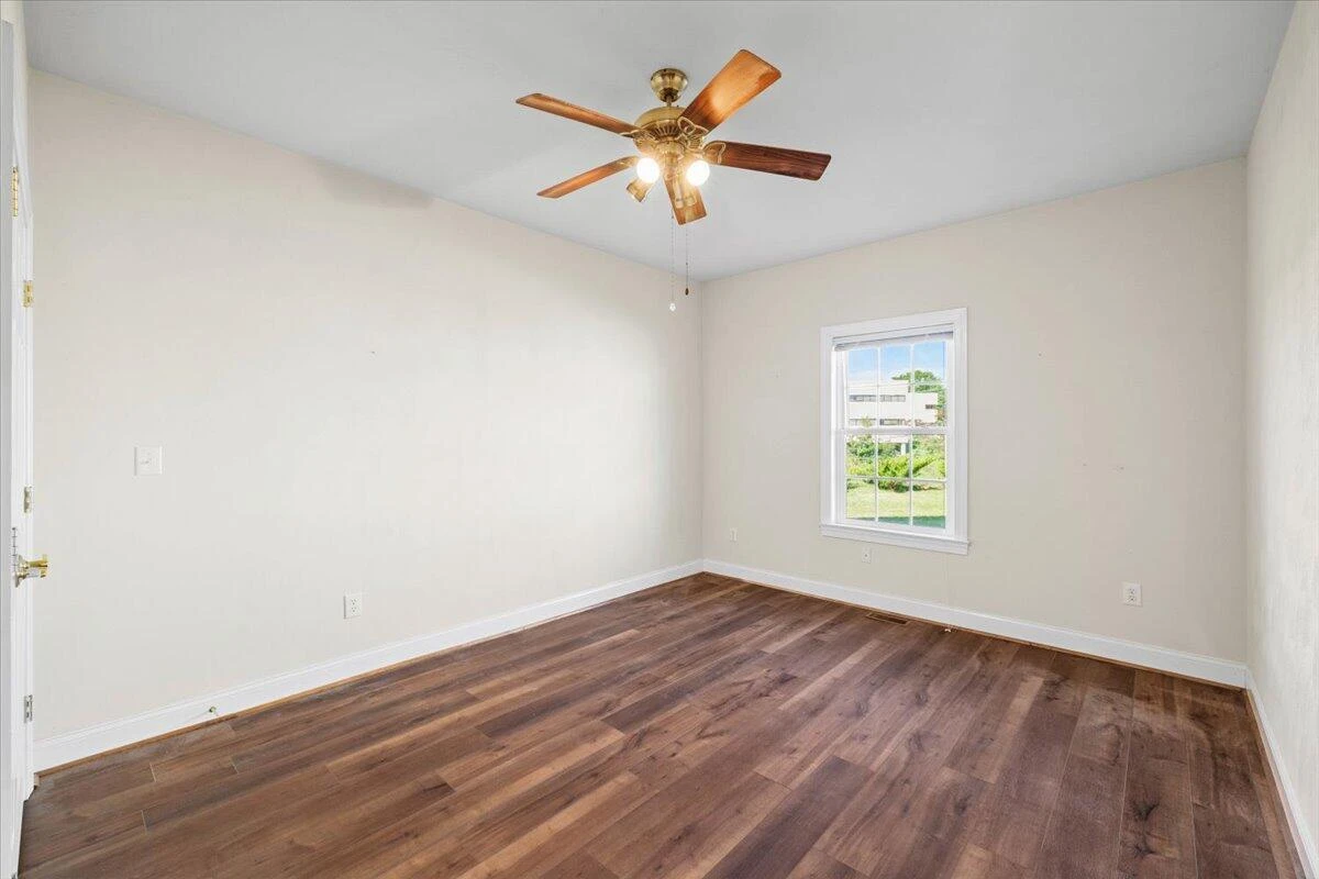 1315 Keagy LN SW - Photo 17