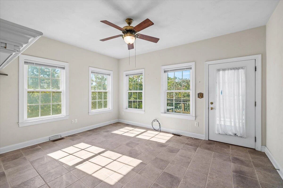 1315 Keagy LN SW - Photo 11