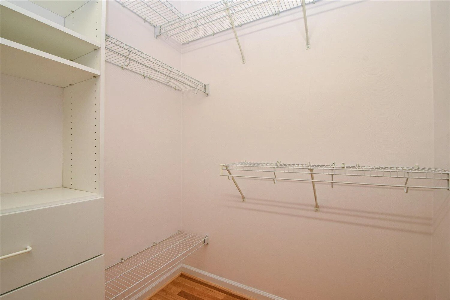 1615 Valhalla CT - Photo 14
