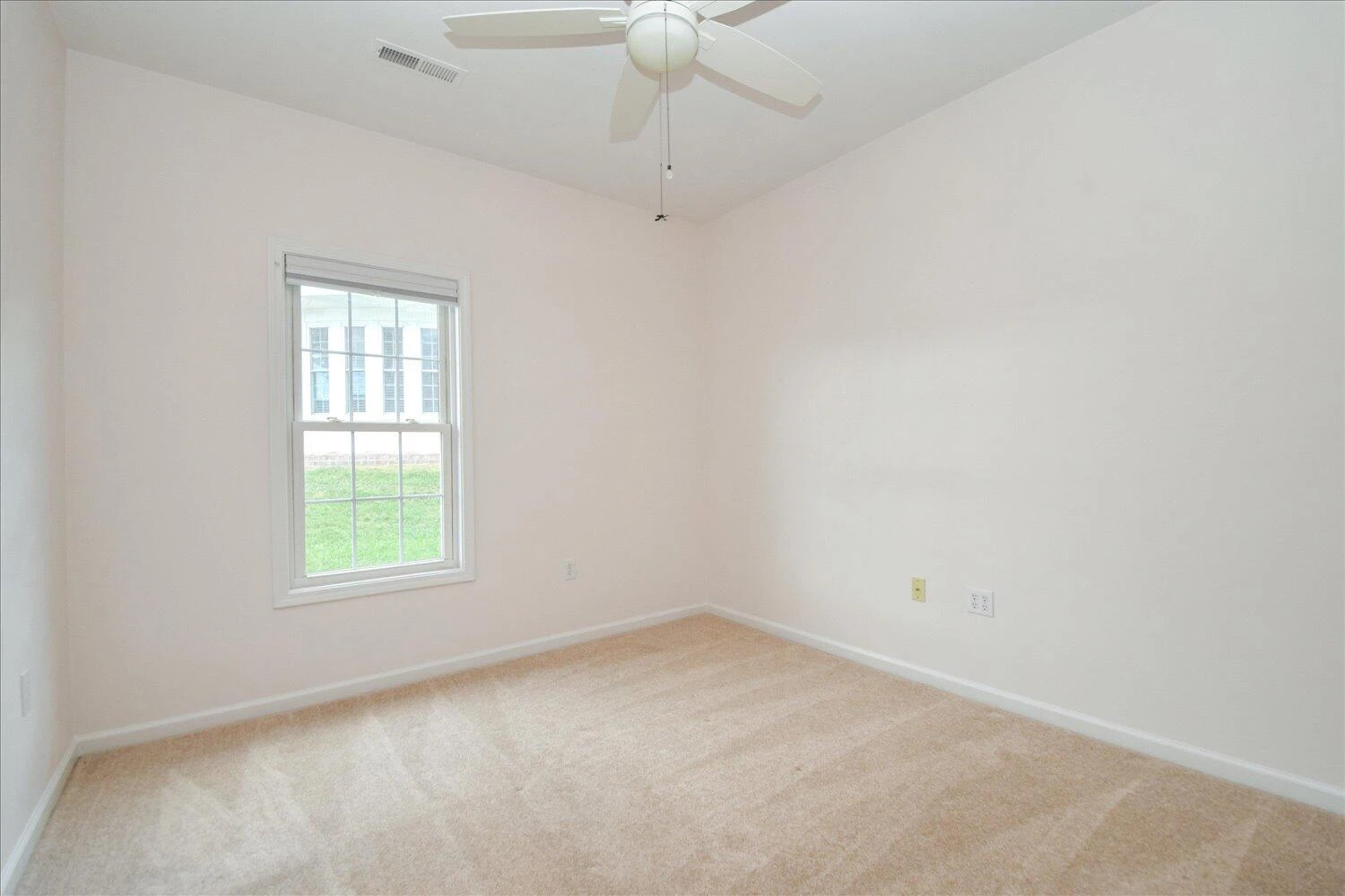 1615 Valhalla CT - Photo 19
