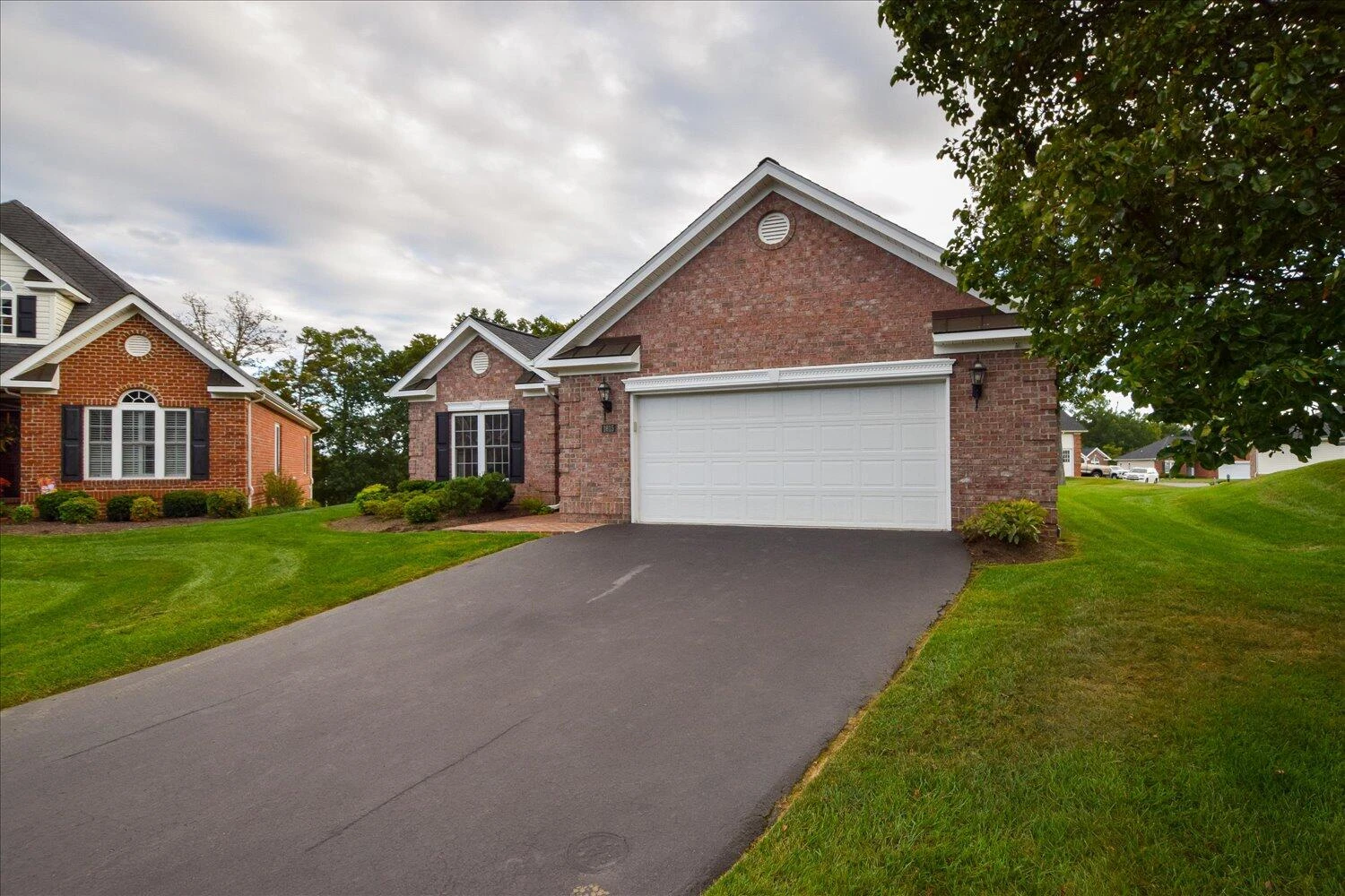 1615 Valhalla CT - Photo 25