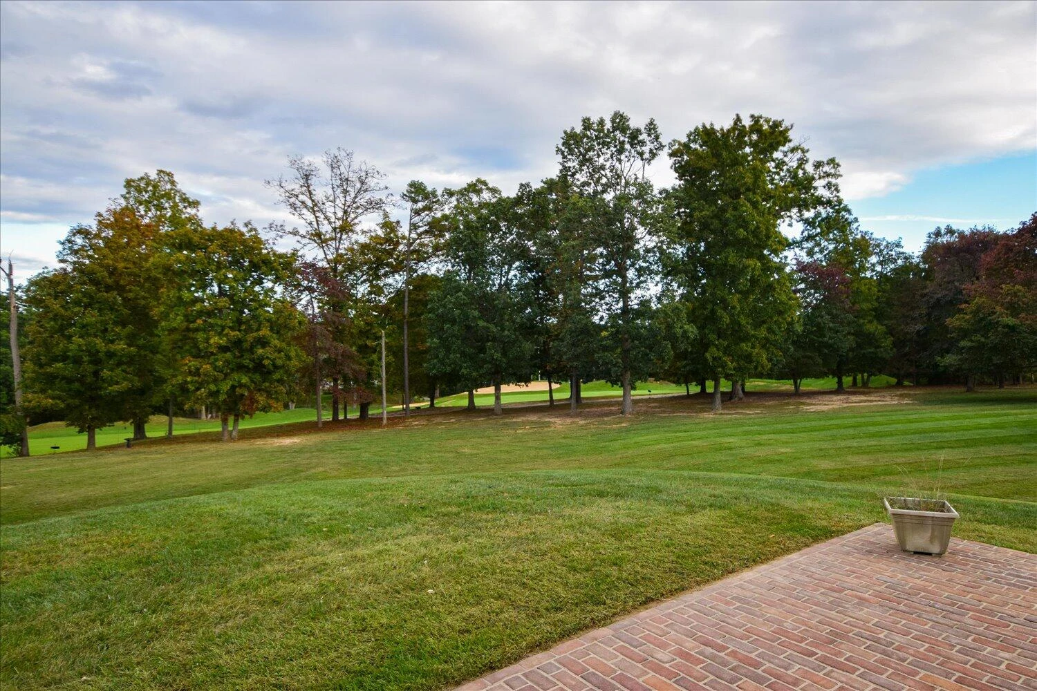 1615 Valhalla CT - Photo 30