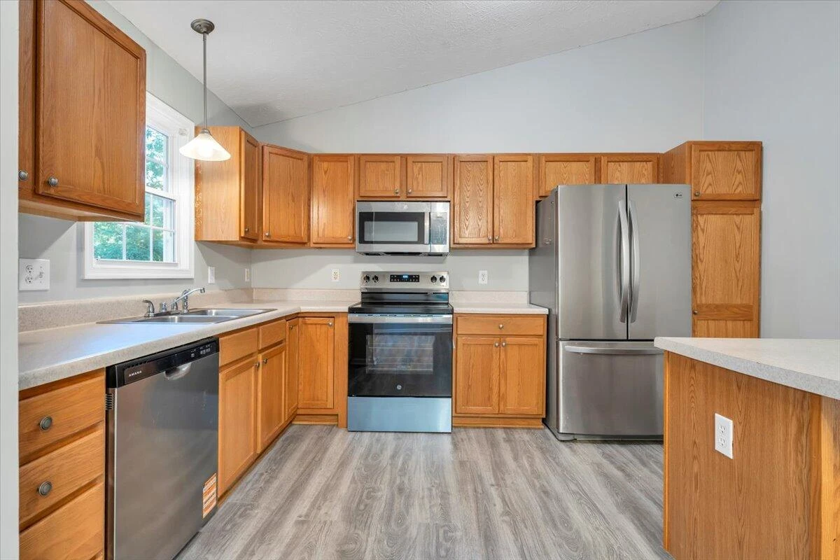 202 Fox Creek DR - Photo 14