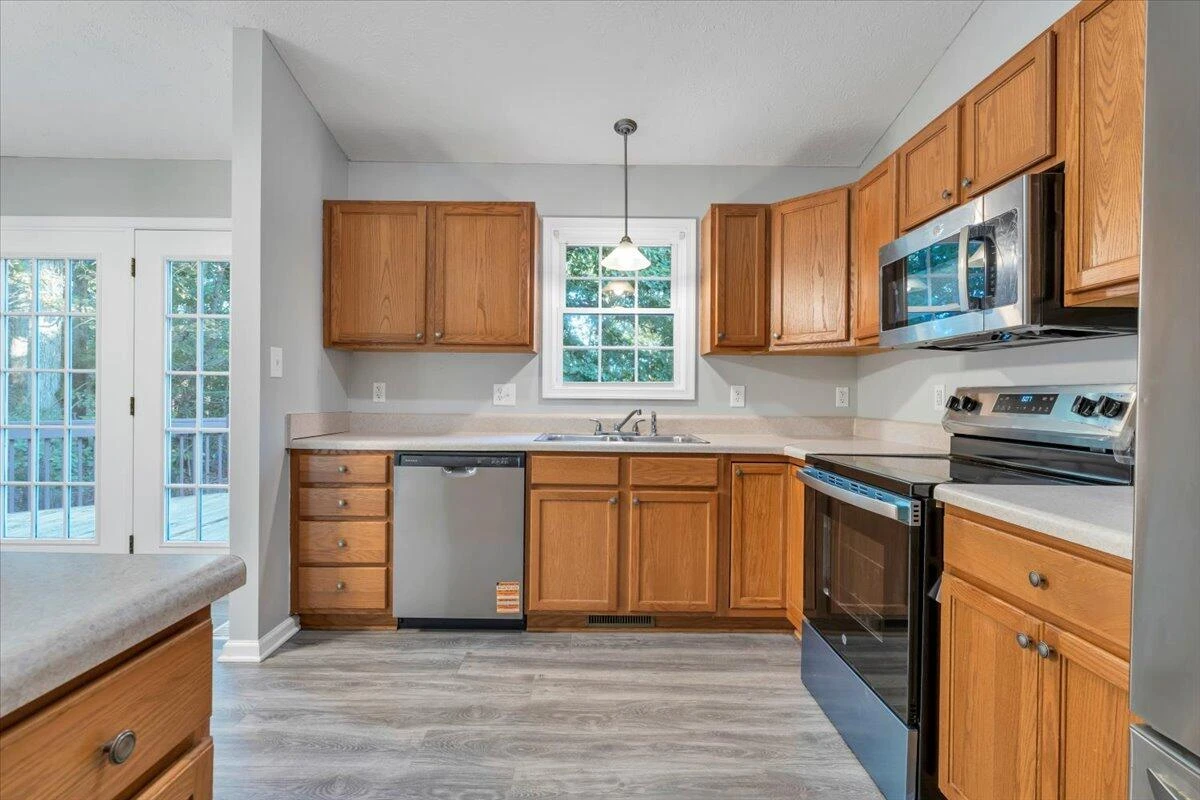202 Fox Creek DR - Photo 17