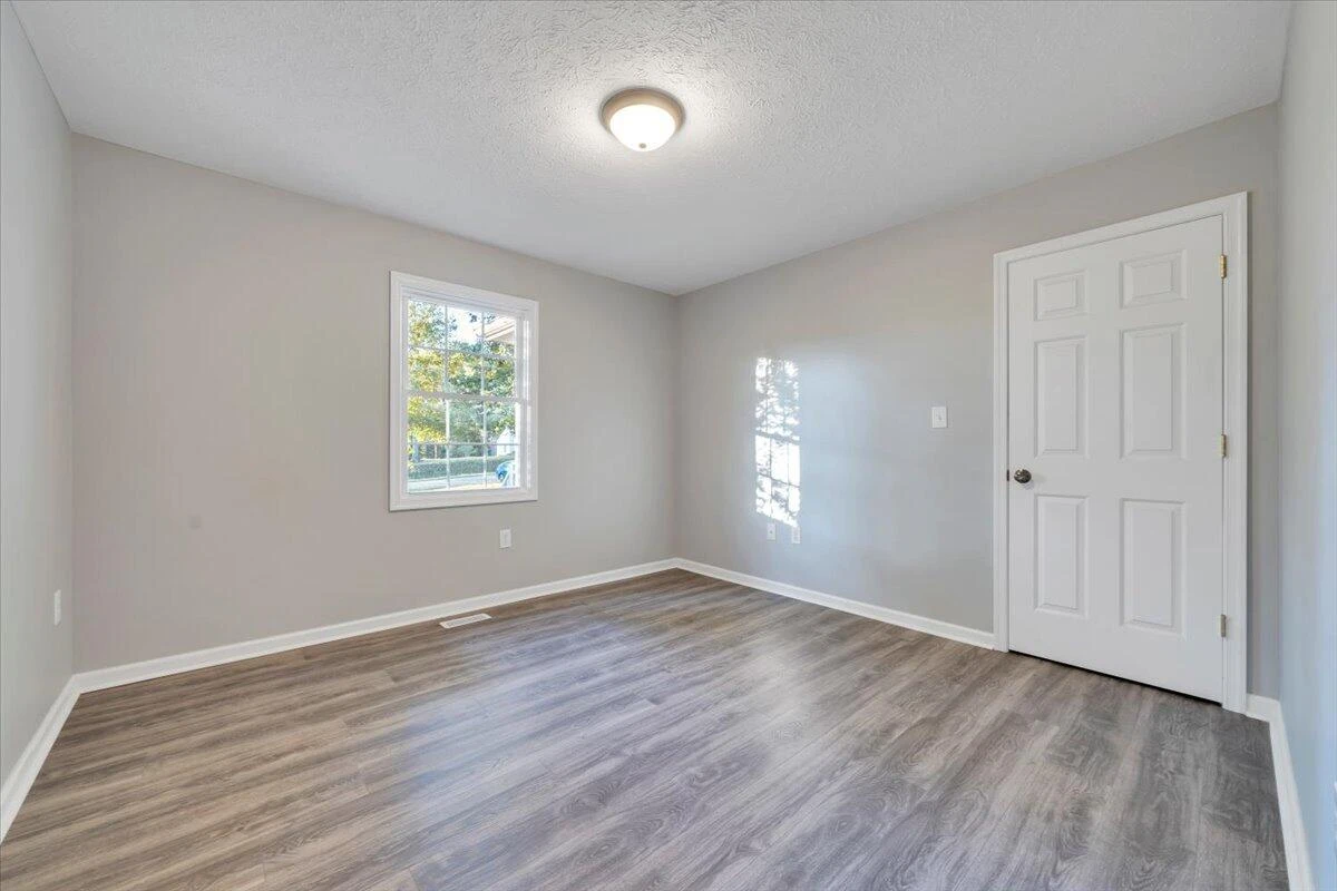 202 Fox Creek DR - Photo 23