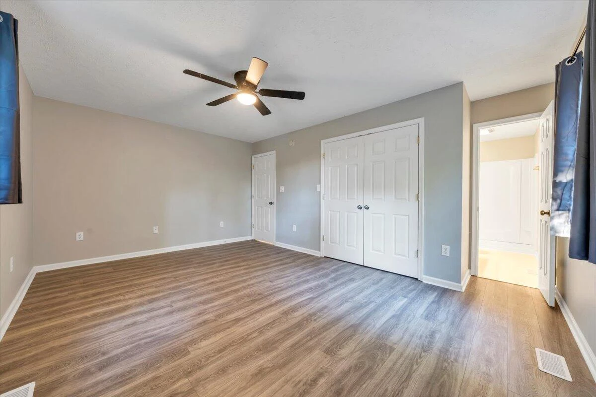 202 Fox Creek DR - Photo 27