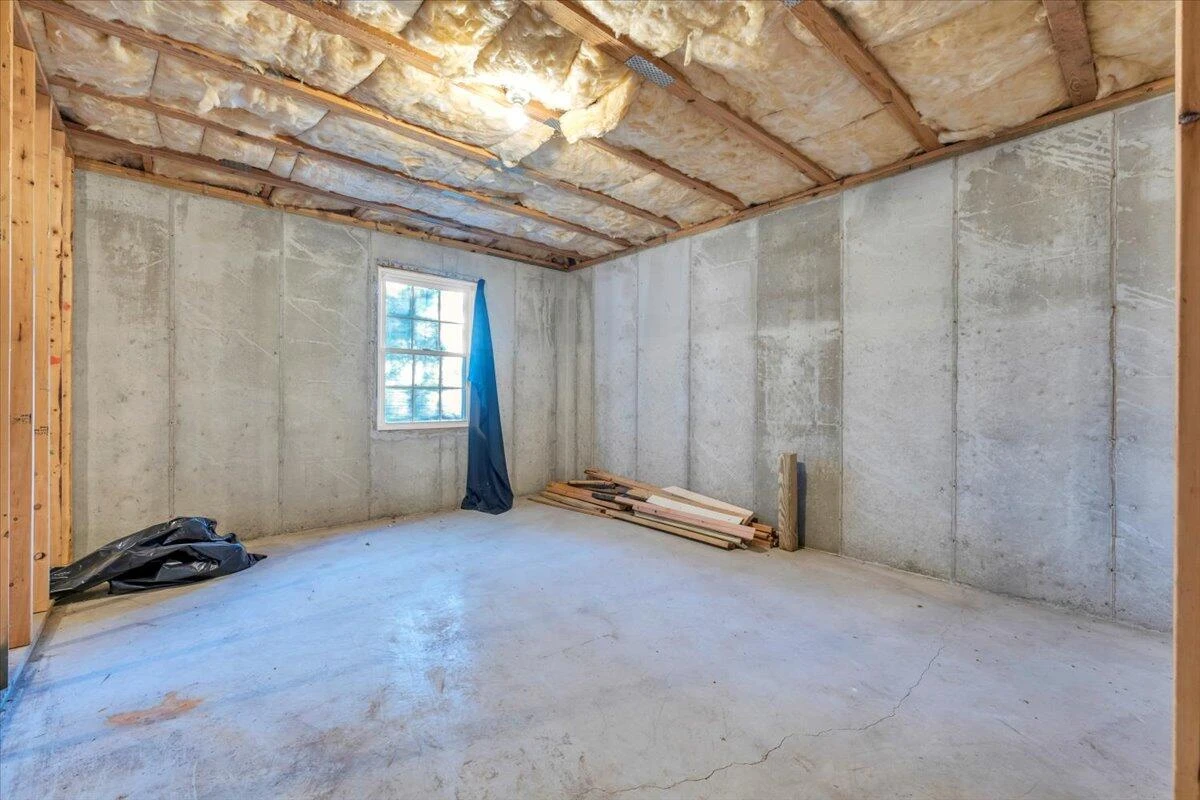 202 Fox Creek DR - Photo 32