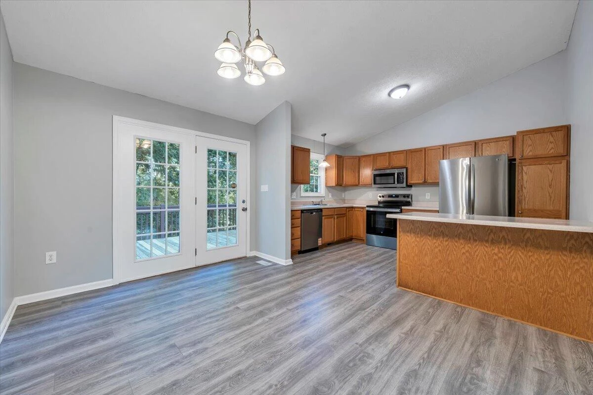 202 Fox Creek DR - Photo 11