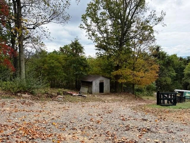 475 Darnell Mountain RD - Photo 11